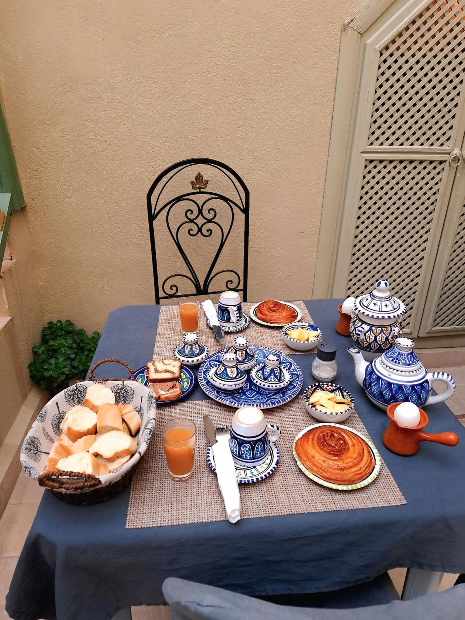 Dar Baaziz Vip Hotel Sousse Bagian luar foto